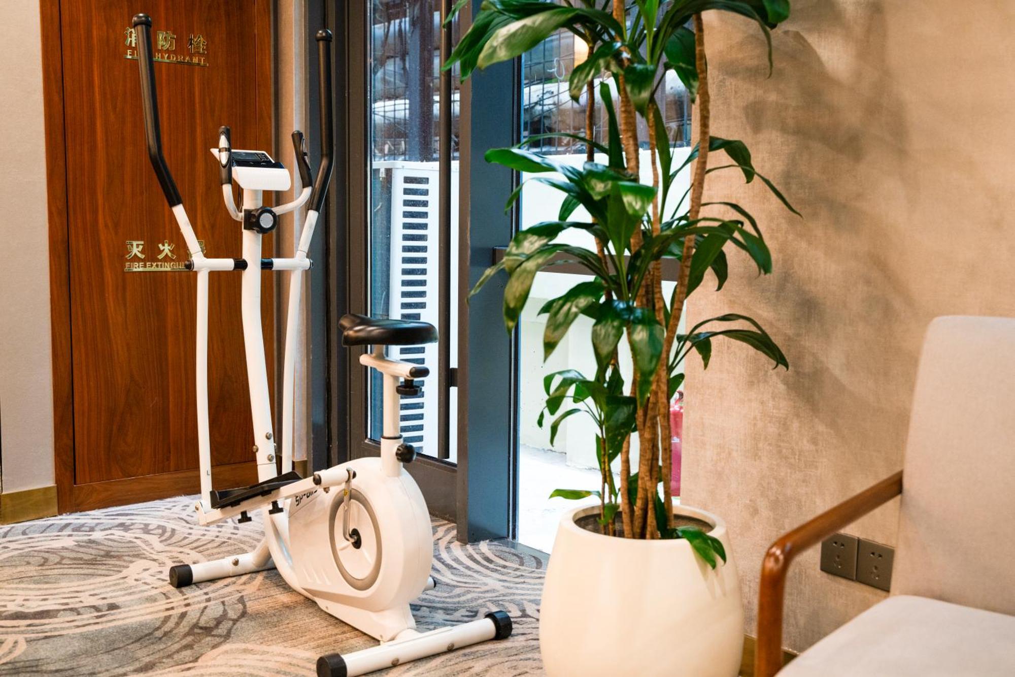 Nost Algia S Hotel Near Beijing Cbd - Cctv, China Zun, Skp And Sanlitun, Tian'Anmen Square, Forbidden City, Free Daily Necessities, Free Night Snack, Free Laundry, English Communication Well, Free Travel Advice , Free Gymnastic, 외부 사진